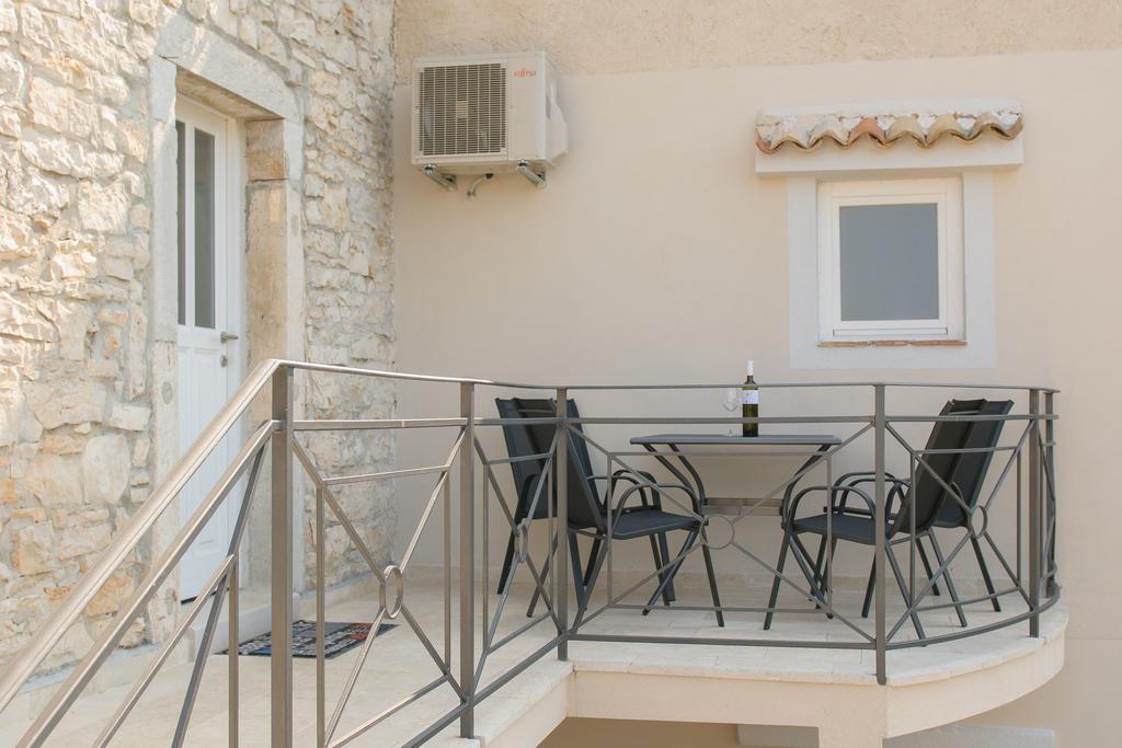 Apartments Borgo 8 Tar-Vabriga Dış mekan fotoğraf