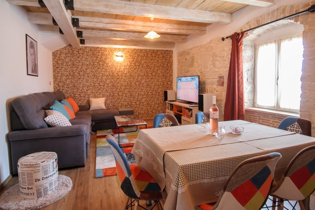 Apartments Borgo 8 Tar-Vabriga Dış mekan fotoğraf